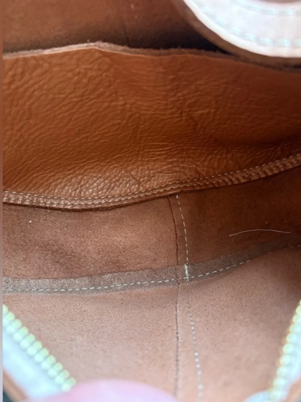 EUC Portland Leather Nora Shoulder Bag Hava